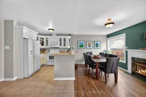 Photo 13 at 441 Heddle Crescent, Wyndham, Newmarket