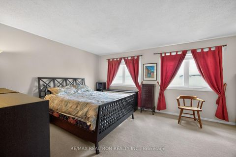 Photo 20 at 441 Heddle Crescent, Wyndham, Newmarket