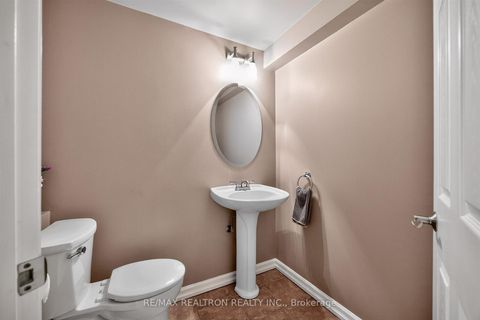 Photo 34 at 441 Heddle Crescent, Wyndham, Newmarket