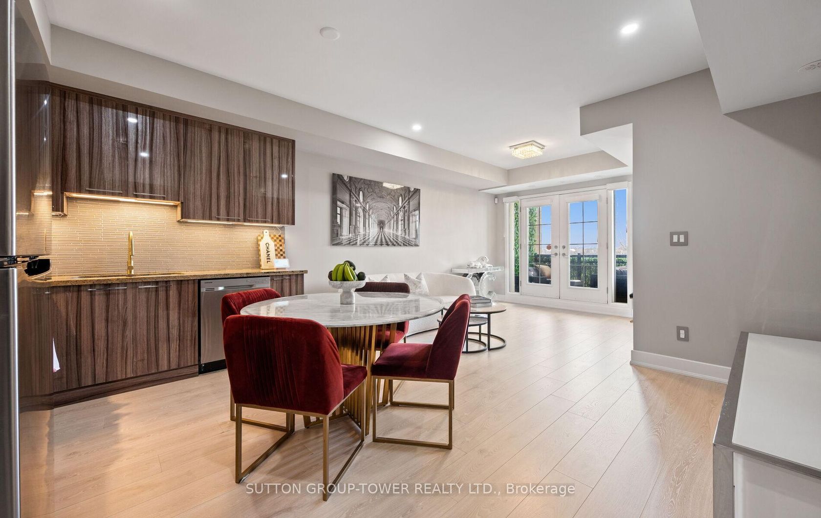 C26 - 26 Bruce Street, East Woodbridge, Vaughan 2