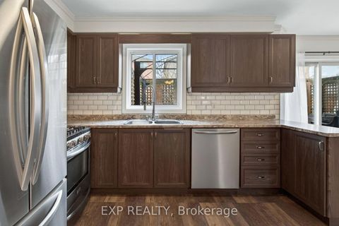 Photo 11 at 65 Dunnett Drive, Ardagh, Barrie