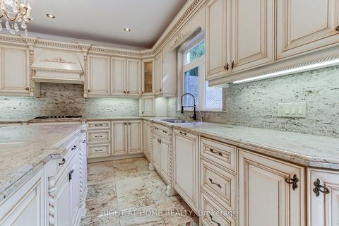 Photo 11 at 185 King High Drive, Beverley Glen, Vaughan