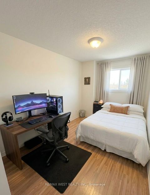 Photo 8 at 37 - 69 Maple Branch Path, The Westway, Toronto