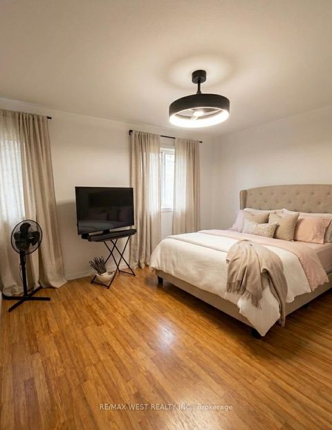 Photo 10 at 37 - 69 Maple Branch Path, The Westway, Toronto