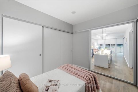 Photo 26 at 313 - 1 Bloor Street E, Yonge Corridor, Toronto
