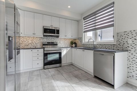 Photo 13 at 534 New England Court, Summerhill Estates, Newmarket