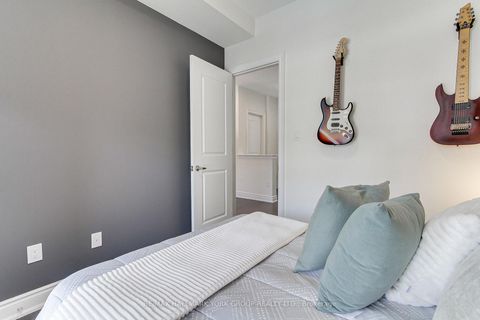 Photo 23 at 534 New England Court, Summerhill Estates, Newmarket