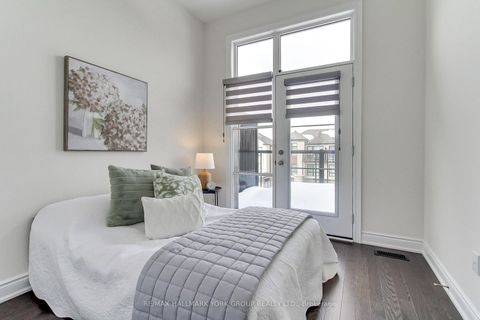 Photo 33 at 534 New England Court, Summerhill Estates, Newmarket