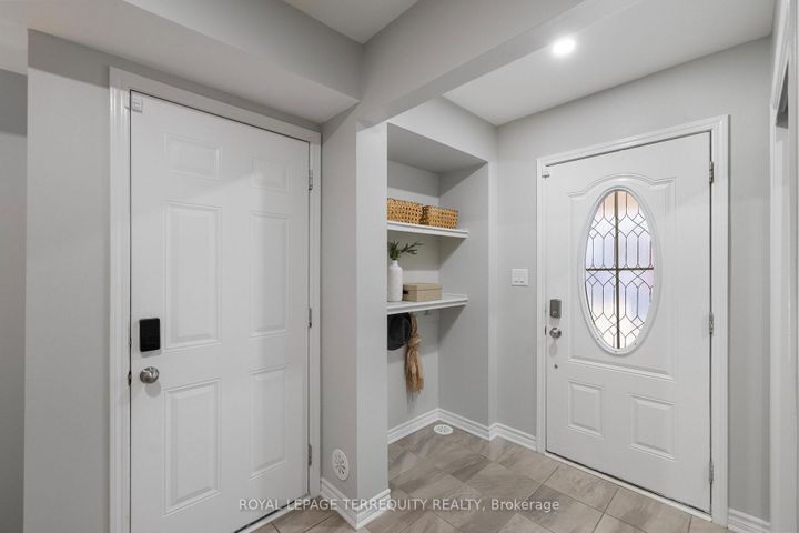 Photo 4 at 1058 Clipper Lane, Rural Pickering, Pickering