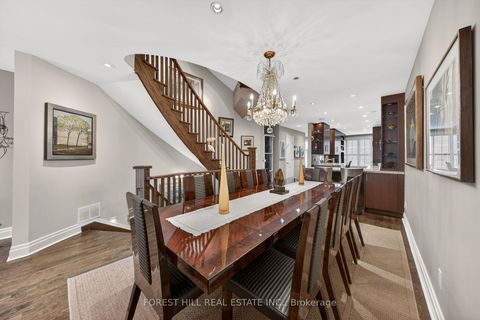 Photo 12 at 252 Spadina Road, Casa Loma, Toronto