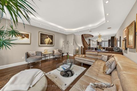 Photo 17 at 252 Spadina Road, Casa Loma, Toronto