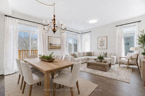 Photo 4 at 57 Hiawatha Court, Islington Woods, Vaughan