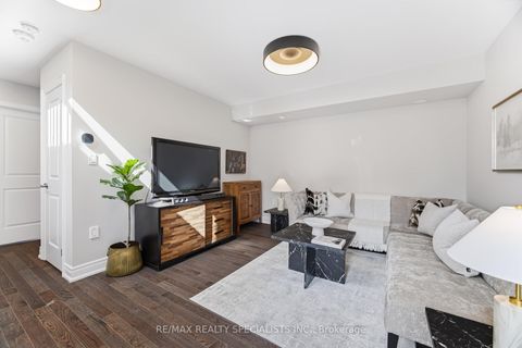 Photo 12 at 57 Hiawatha Court, Islington Woods, Vaughan