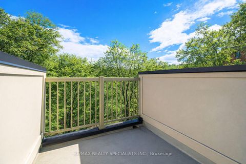 Photo 16 at 57 Hiawatha Court, Islington Woods, Vaughan