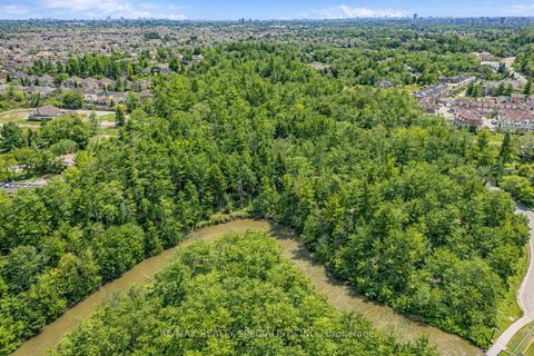 Photo 25 at 57 Hiawatha Court, Islington Woods, Vaughan