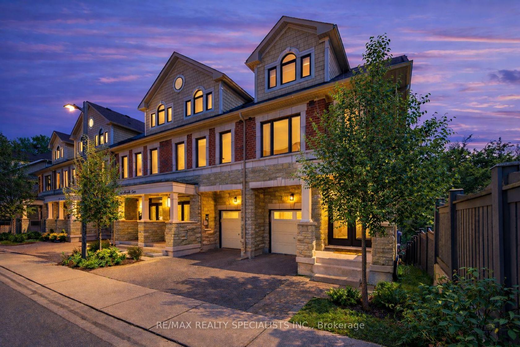 57 Hiawatha Court, Islington Woods, Vaughan photo number 2