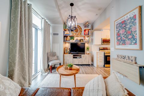 Photo 4 at 525 - 11611 Yonge Street, Jefferson, Richmond Hill