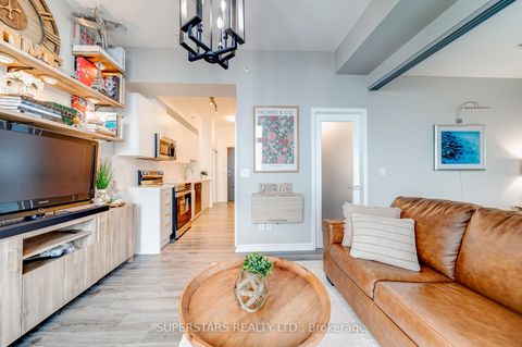 Photo 7 at 525 - 11611 Yonge Street, Jefferson, Richmond Hill