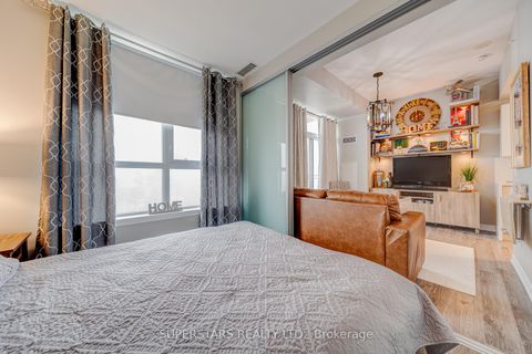 Photo 9 at 525 - 11611 Yonge Street, Jefferson, Richmond Hill