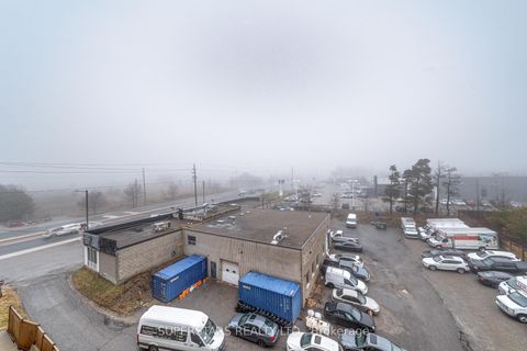 Photo 16 at 525 - 11611 Yonge Street, Jefferson, Richmond Hill