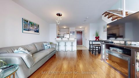 Photo 7 at LPH19 - 39 Oneida Crescent, Langstaff, Richmond Hill