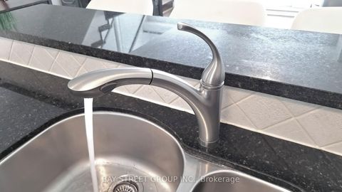 Photo 15 at LPH19 - 39 Oneida Crescent, Langstaff, Richmond Hill