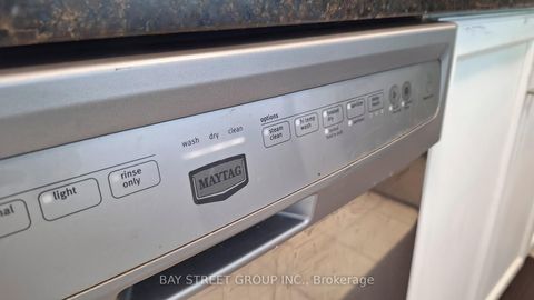 Photo 16 at LPH19 - 39 Oneida Crescent, Langstaff, Richmond Hill