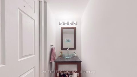 Photo 17 at LPH19 - 39 Oneida Crescent, Langstaff, Richmond Hill