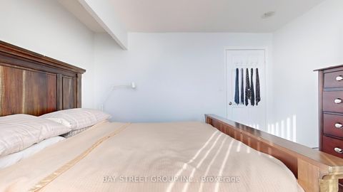 Photo 22 at LPH19 - 39 Oneida Crescent, Langstaff, Richmond Hill