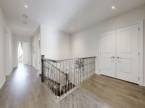 Photo 13 at 46 Scrivener Drive, Rural Aurora, Aurora