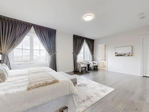 Photo 15 at 46 Scrivener Drive, Rural Aurora, Aurora