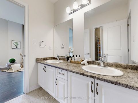 Photo 18 at 46 Scrivener Drive, Rural Aurora, Aurora