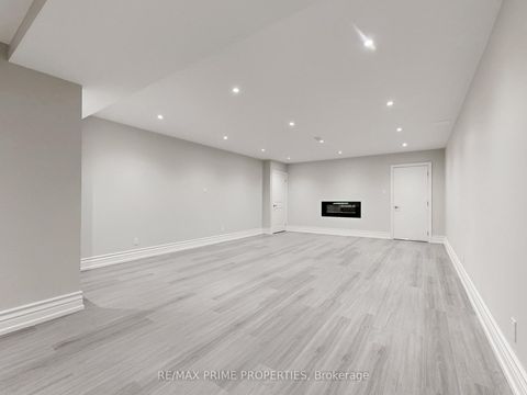 Photo 27 at 46 Scrivener Drive, Rural Aurora, Aurora