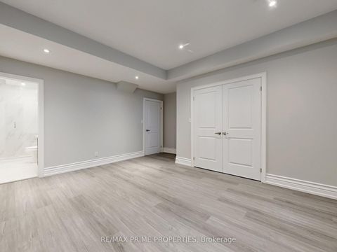 Photo 30 at 46 Scrivener Drive, Rural Aurora, Aurora