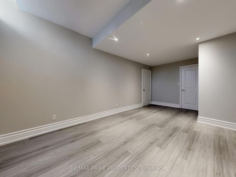 Photo 32 at 46 Scrivener Drive, Rural Aurora, Aurora