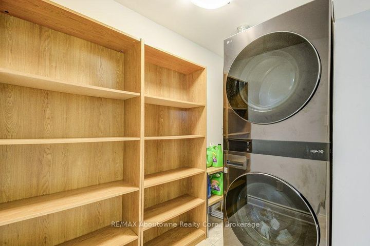 Photo 35 at 2454 Greenwich Drive, WM Westmount, Oakville