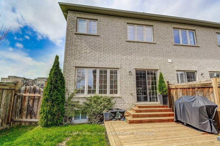 Photo 40 at 2454 Greenwich Drive, WM Westmount, Oakville