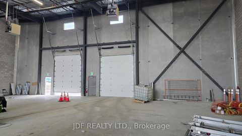 Photo 12 at 3 - 435 Cityview Boulevard, Vellore Village, Vaughan
