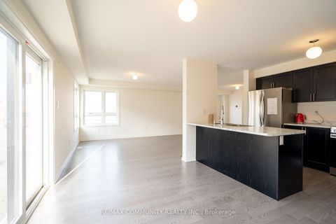 Photo 10 at 101 Sailors Landing, Bowmanville, Clarington