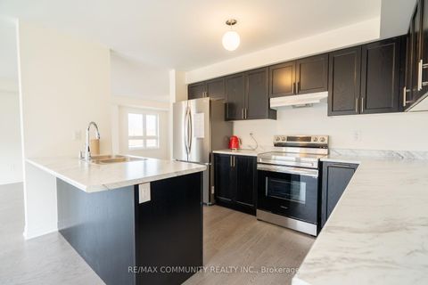 Photo 12 at 101 Sailors Landing, Bowmanville, Clarington