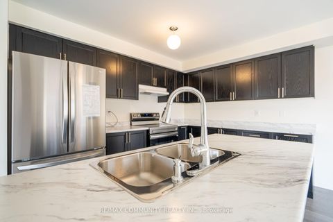 Photo 13 at 101 Sailors Landing, Bowmanville, Clarington