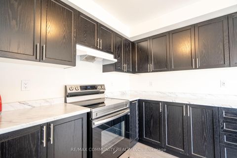 Photo 15 at 101 Sailors Landing, Bowmanville, Clarington