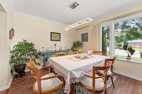 Photo 15 at 31 Patrick Drive, Aurora Highlands, Aurora