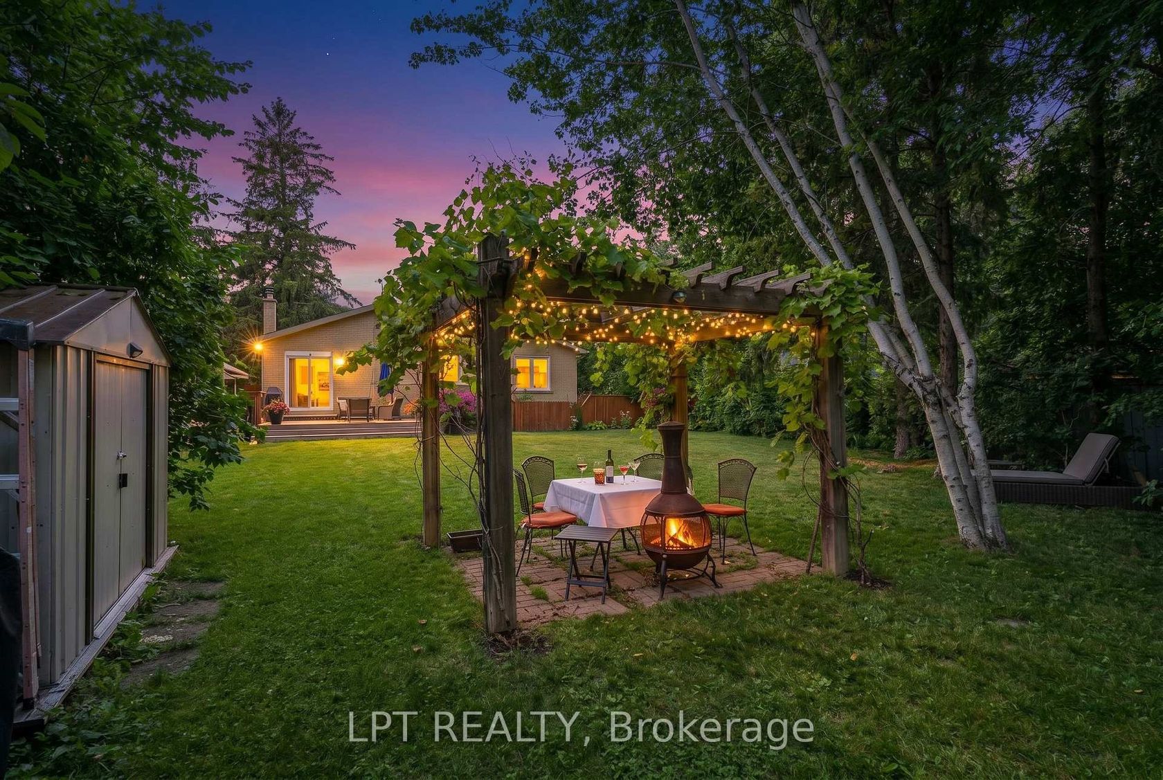 31 Patrick Drive, Aurora Highlands, Aurora photo number 2