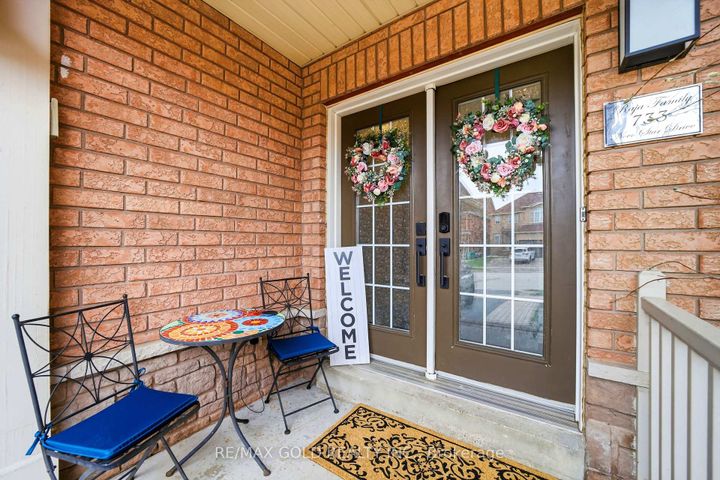 Photo 1 at 733 Novo Star Drive, Meadowvale Village, Mississauga
