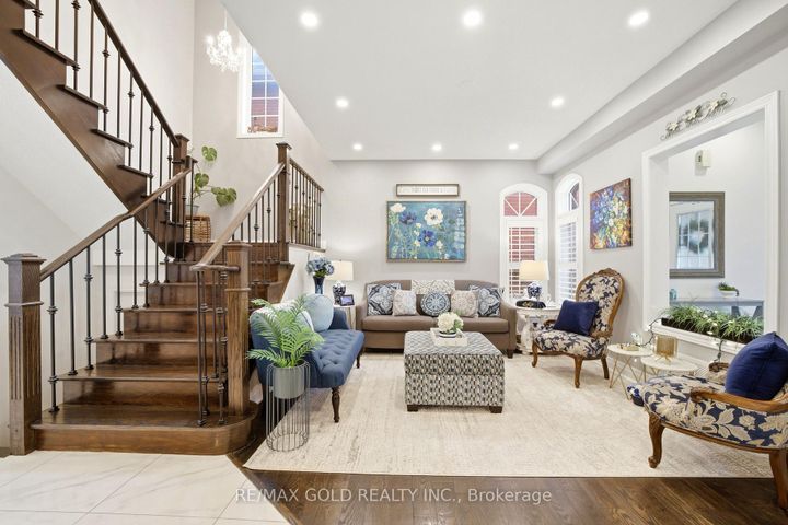 Photo 6 at 733 Novo Star Drive, Meadowvale Village, Mississauga