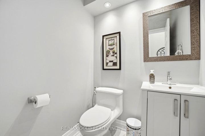 Photo 14 at 733 Novo Star Drive, Meadowvale Village, Mississauga