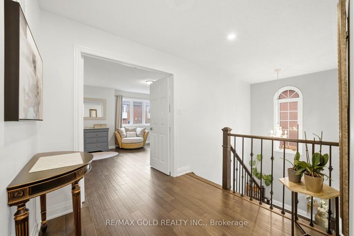 Photo 19 at 733 Novo Star Drive, Meadowvale Village, Mississauga