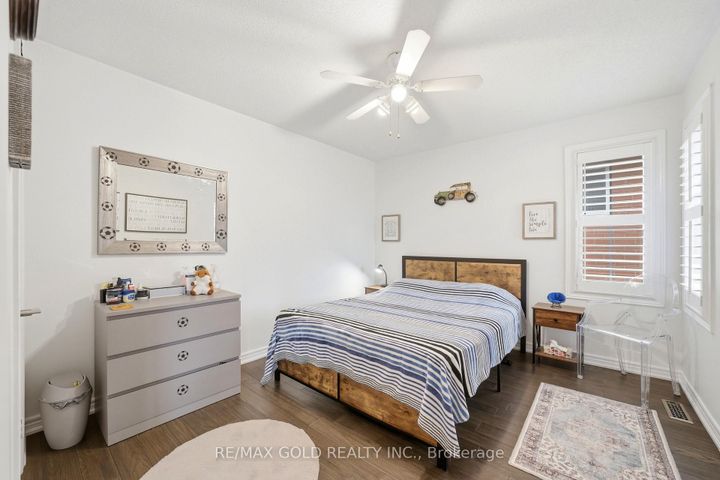 Photo 27 at 733 Novo Star Drive, Meadowvale Village, Mississauga