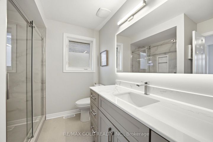 Photo 32 at 733 Novo Star Drive, Meadowvale Village, Mississauga